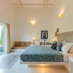 Stayvista At Villa Paradiso - Private Pool, Wi-Fi
